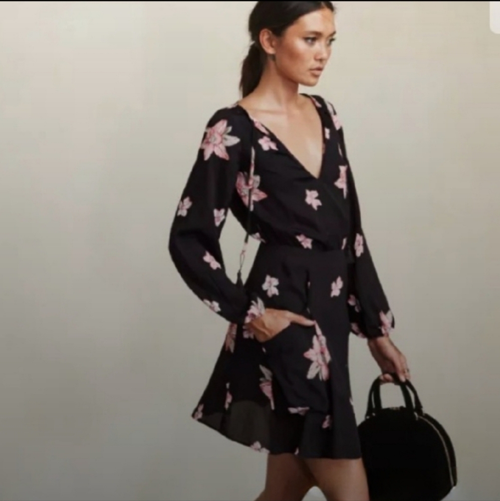 EUC Reformation Misha Floral Pocket Dress - Picture 2 of 9